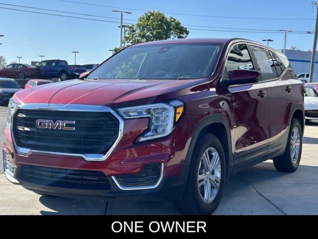 Used 2024 GMC Terrain SLE SUV
