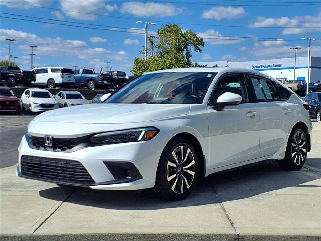2022 Honda Civic EX-L Hatchback photo 2