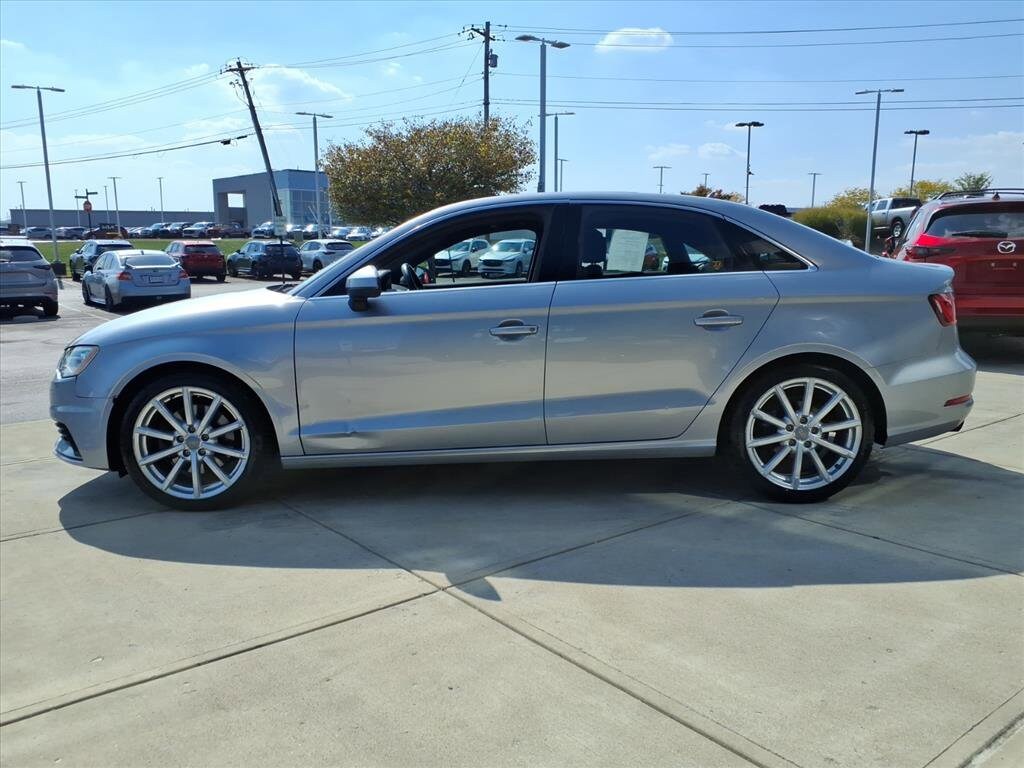 2016 Audi A3 2.0T Premium photo 2