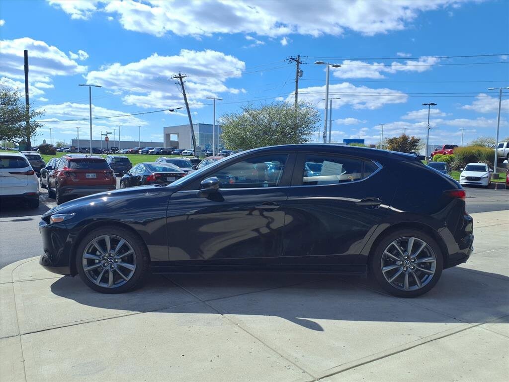 2023 Mazda Mazda3 Hatchback 2.5 s Preferred photo 3