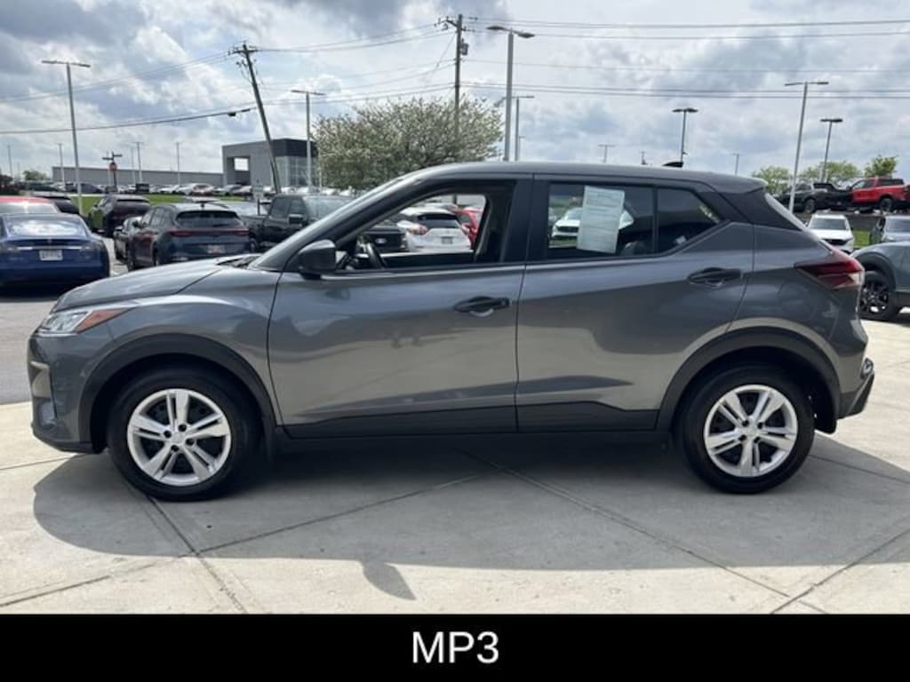 Used 2025 Nissan Kicks Play S SUV