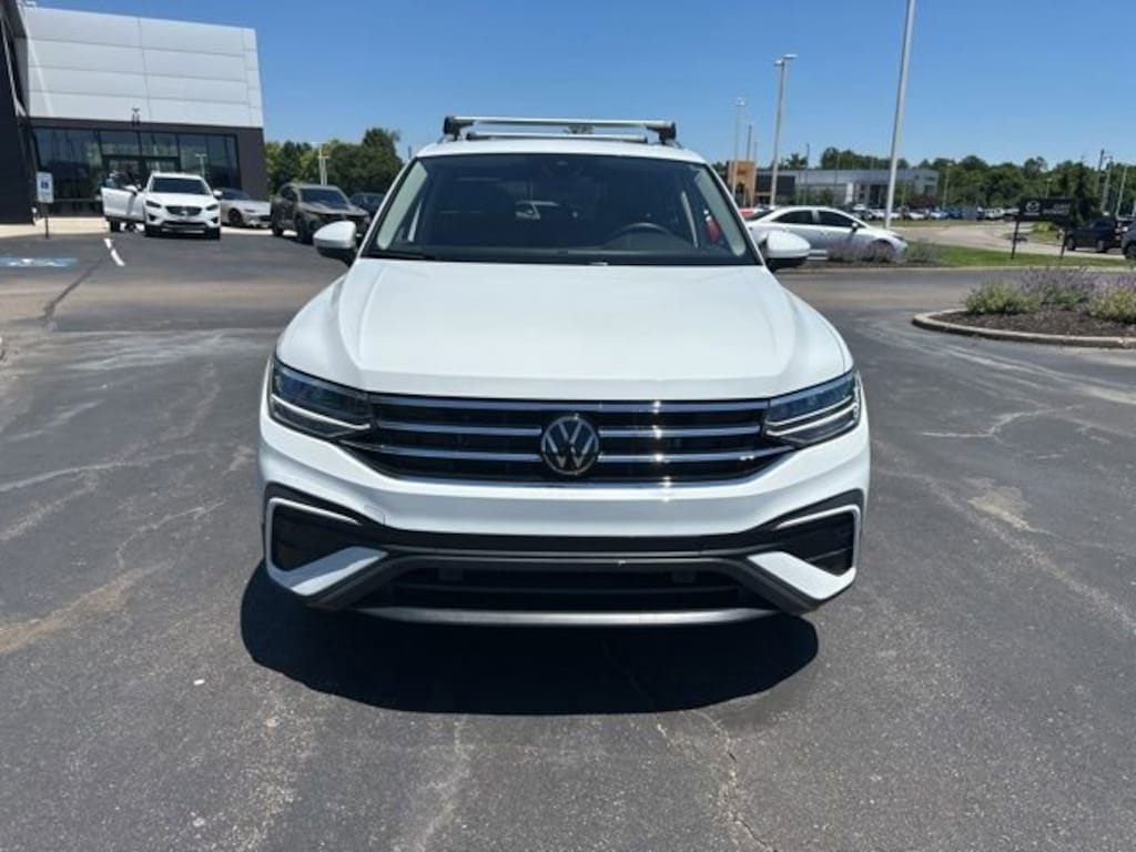 Used 2024 Volkswagen Tiguan 2.0T SE SUV