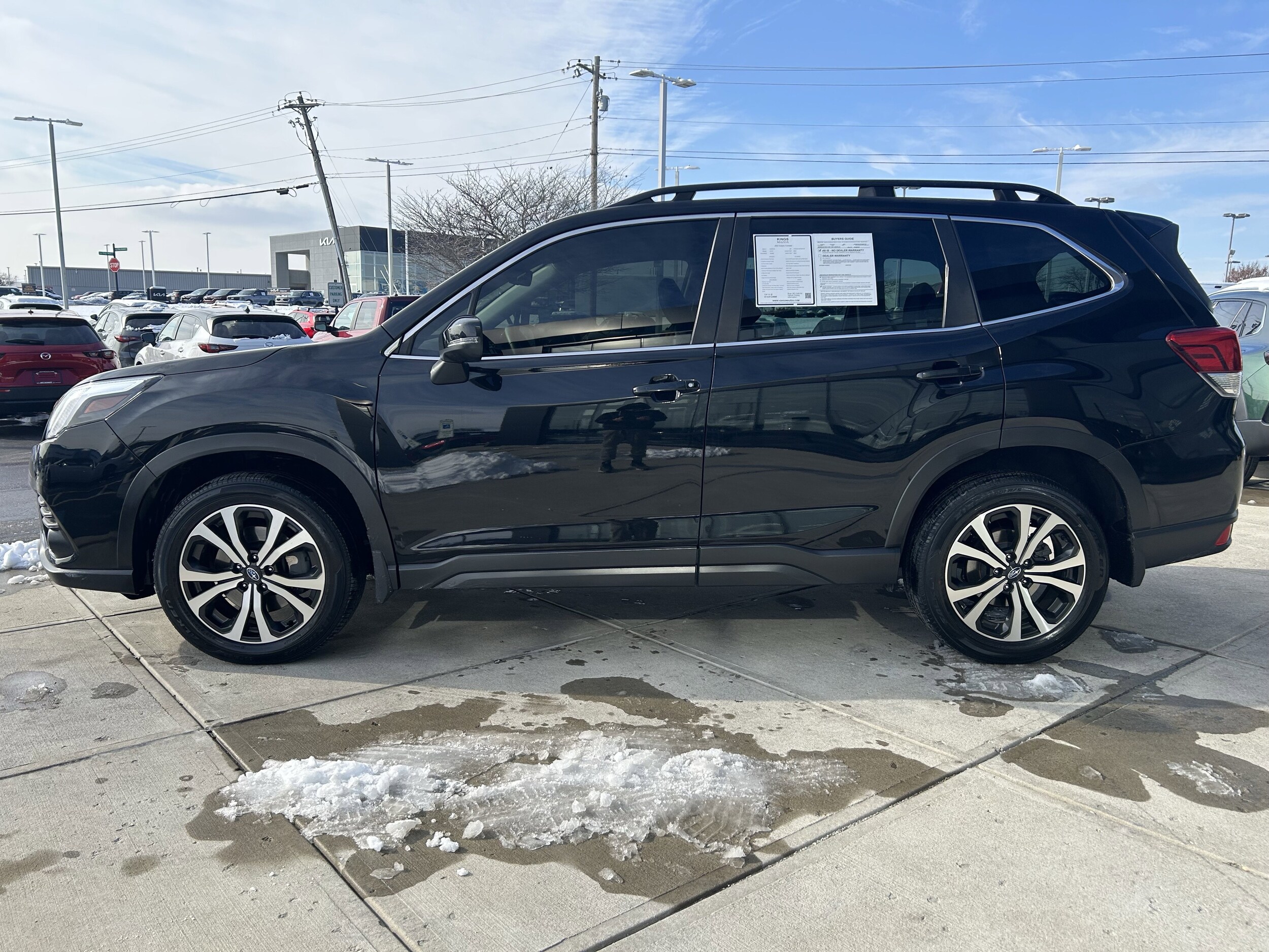 2023 Subaru Forester Limited photo 4