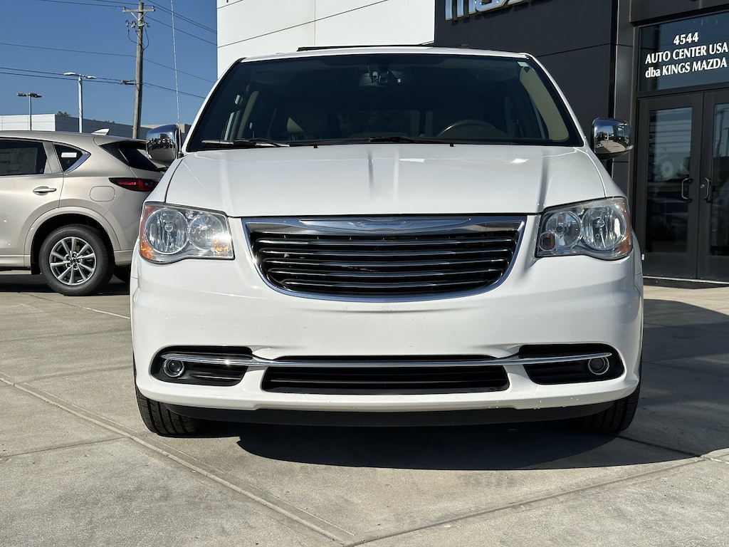 Used 2015 Chrysler Town & Country Touring-L Van