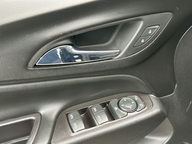 2020 Chevrolet Equinox LT - Photo 22
