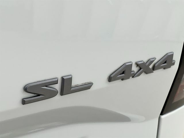 2024 Nissan Frontier SL - Photo 39