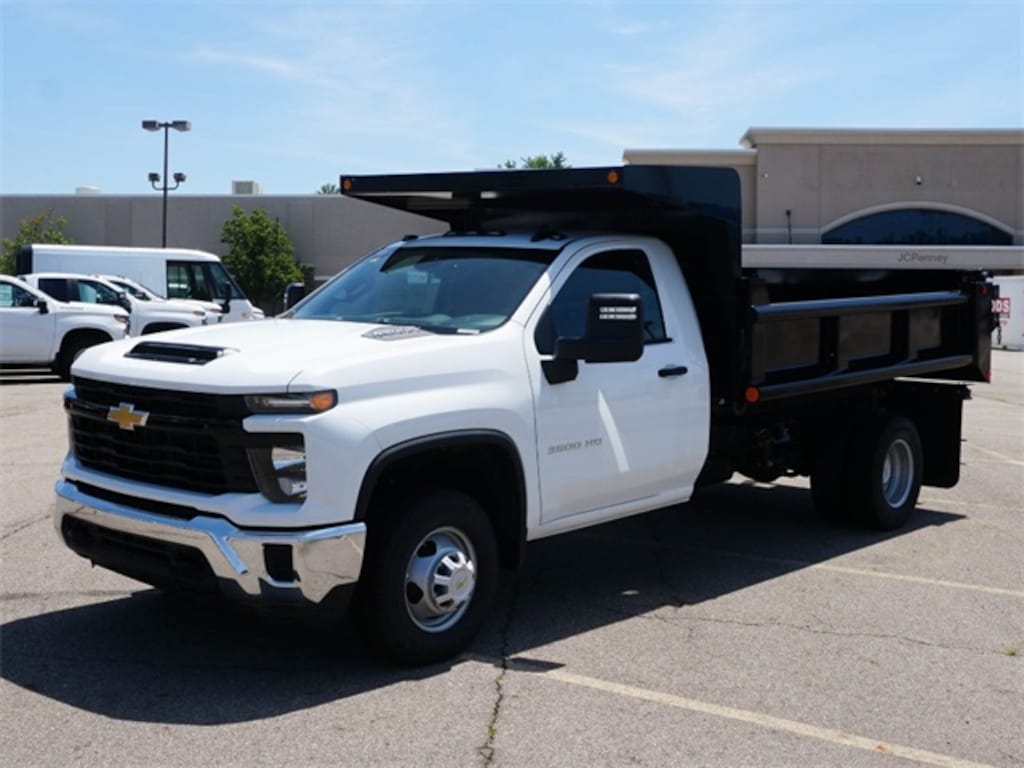 New 2025 Chevrolet Silverado 3500HD Chassis Work Truck Truck Regular Cab