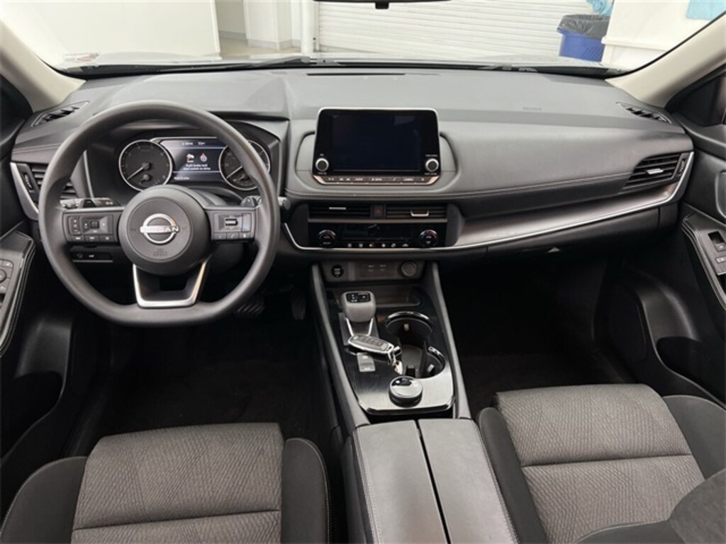 Used 2024 Nissan Rogue SV SUV