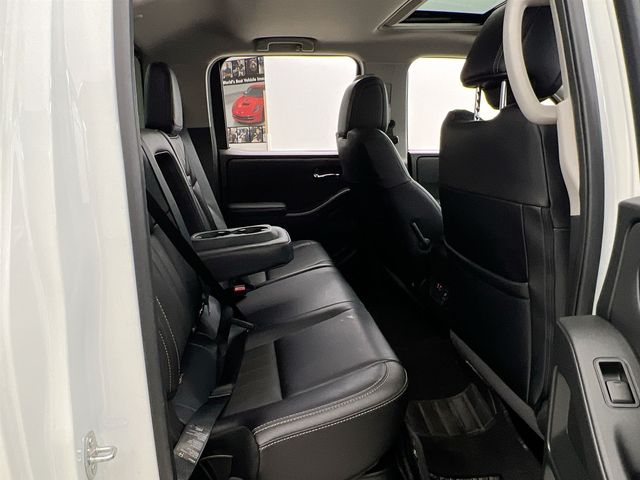 2024 Nissan Frontier SL - Photo 17