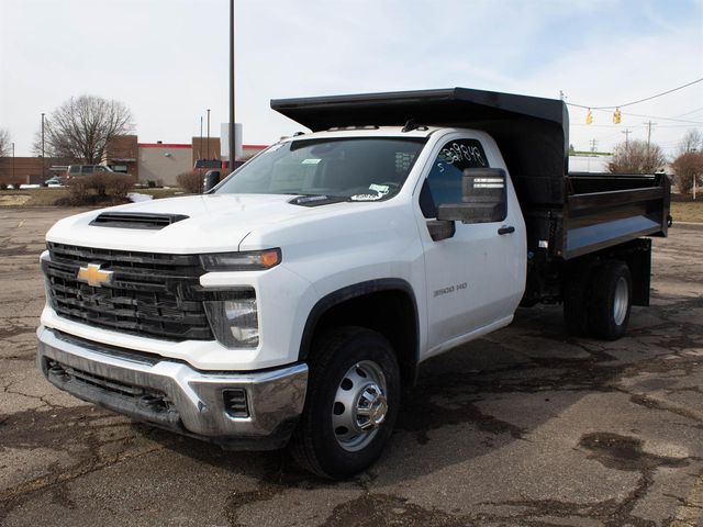 2025 Chevrolet Silverado 3500 Chassis Cab Work Truck