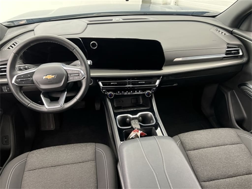 Certified 2025 Chevrolet Traverse LT SUV