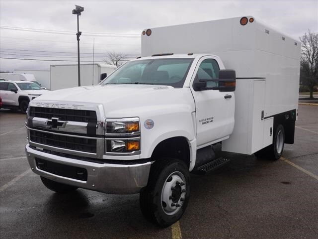 2024 Chevrolet Silverado 4500 Medium Duty Chassis Cab Work Truck's photo