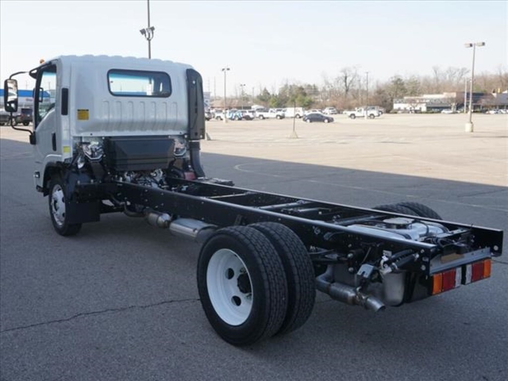 New 2025 Chevrolet 4500 HG LCF Gas 150" Wheelbase Truck Regular Cab