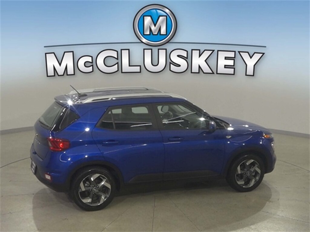 Used 2023 Hyundai Venue SEL SUV