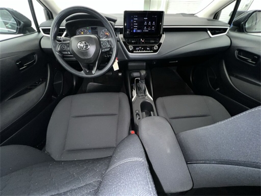 Used 2025 Toyota Corolla LE Sedan