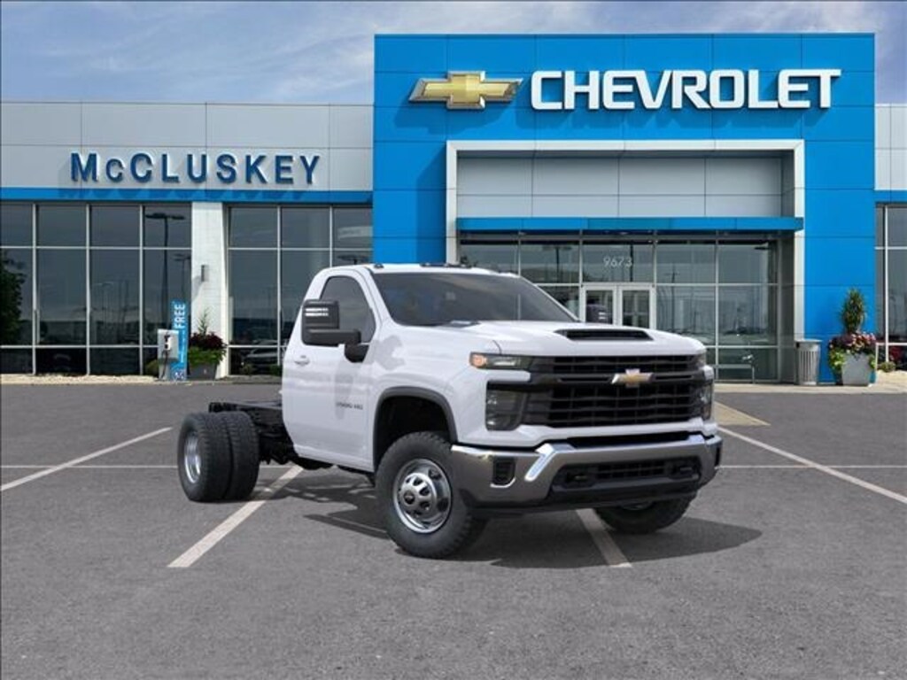New 2025 Chevrolet Silverado 3500 HD Chassis Work Truck Truck Regular Cab