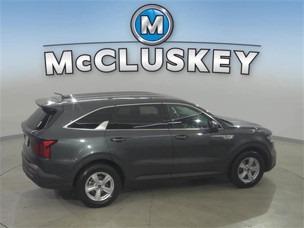 Used 2023 Kia Sorento LX SUV