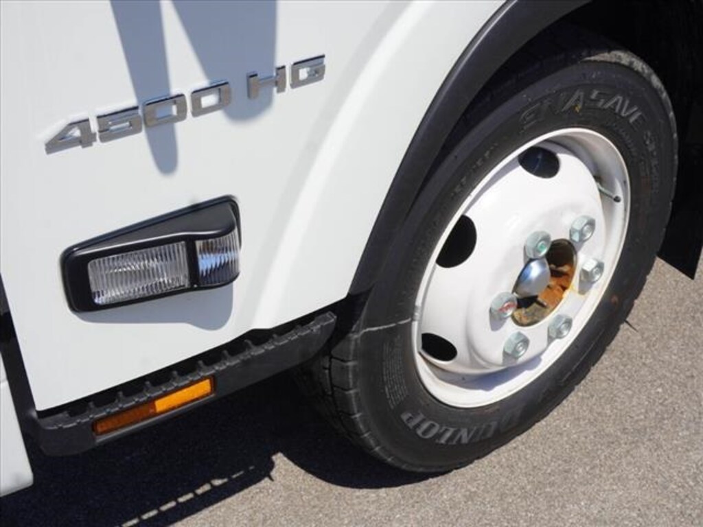 New 2024 Chevrolet 4500 HG LCF Gas 150" Wheelbase Truck Regular Cab