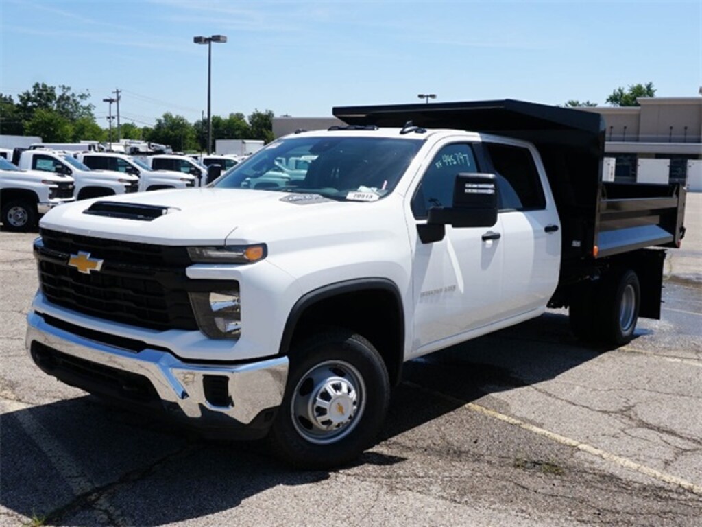 New 2024 Chevrolet Silverado 3500 HD Chassis Work Truck Truck Crew Cab