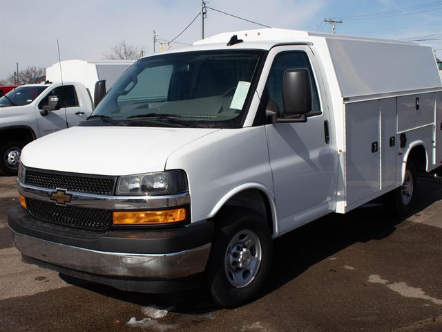2025 Chevrolet Express Cutaway