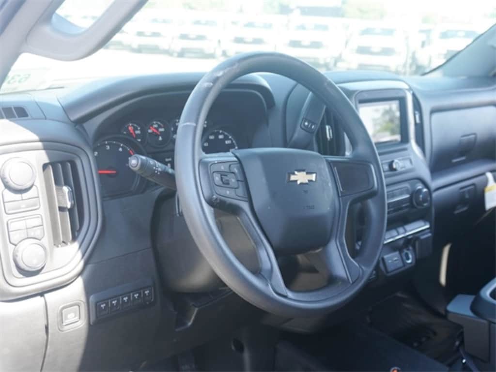 New 2025 Chevrolet Silverado 3500HD Chassis Work Truck Truck Crew Cab