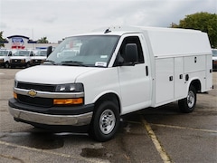 2025 Chevrolet Express Cutaway Work Van Truck