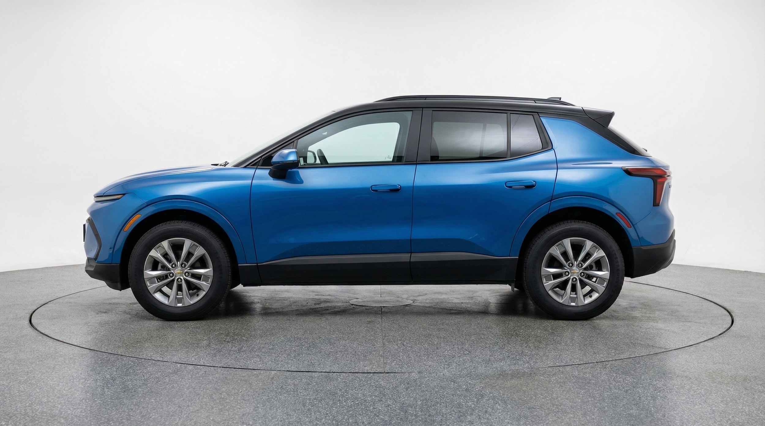 Thumbnail: 2025 Chevrolet Equinox - 4