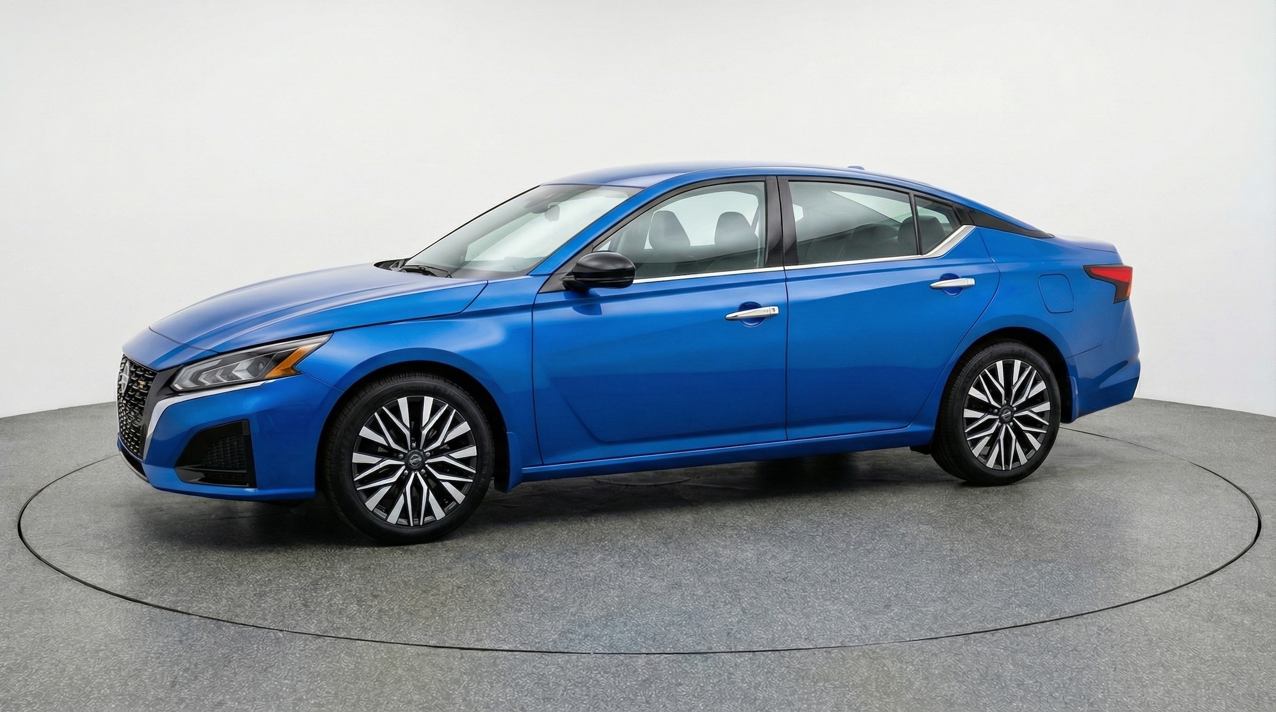 Thumbnail: 2025 Nissan Altima - 3