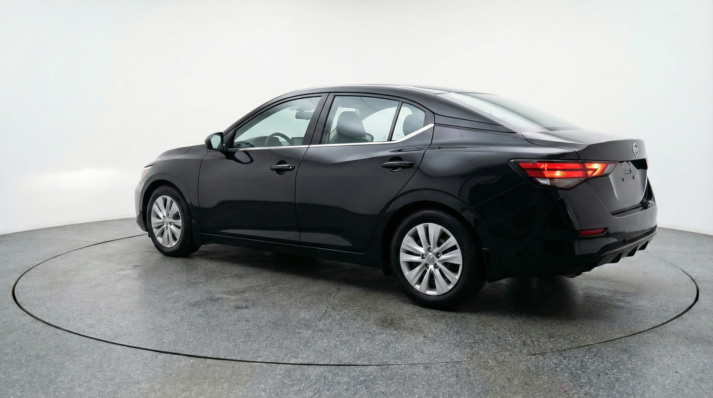 Thumbnail: 2025 Nissan Sentra - 5