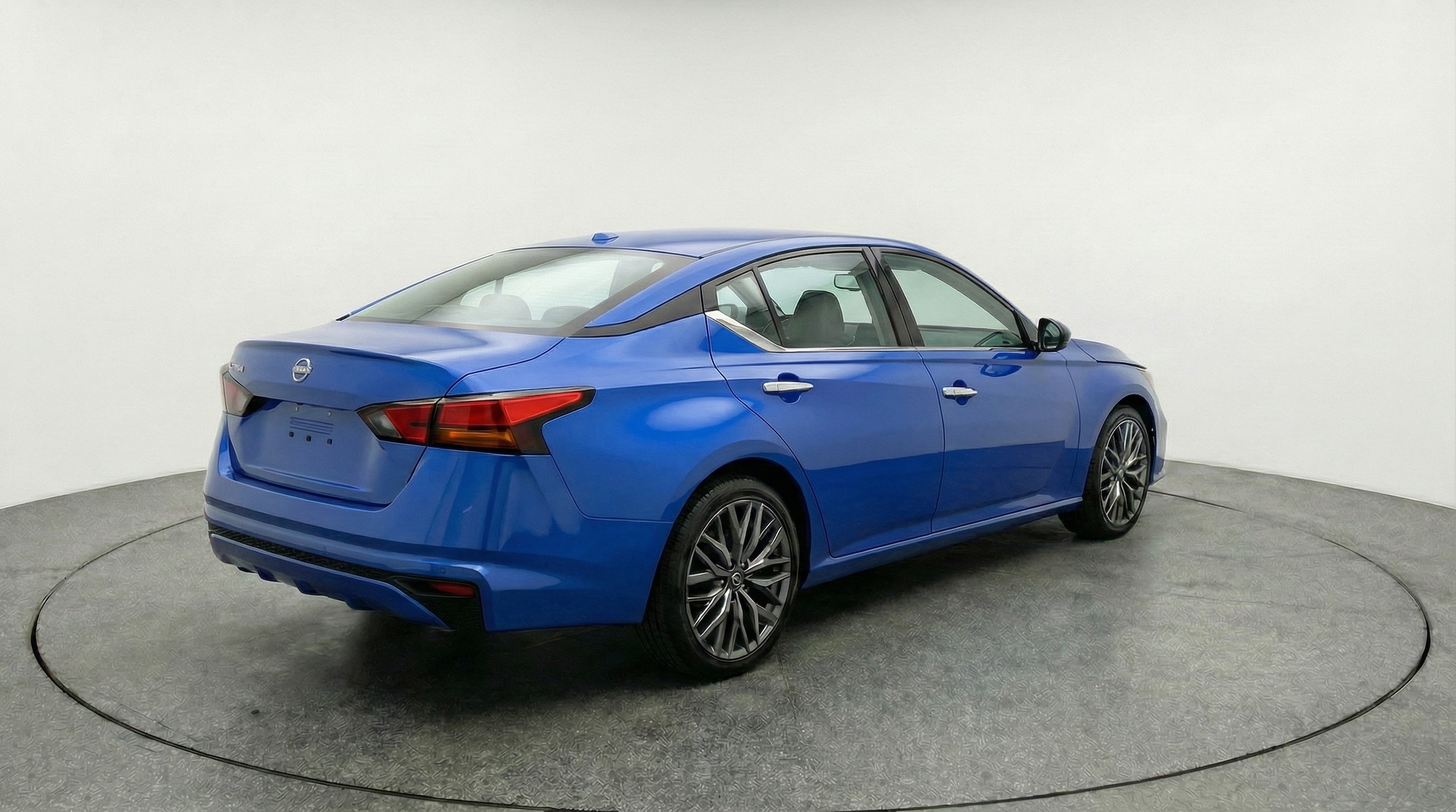 Thumbnail: 2025 Nissan Altima - 7