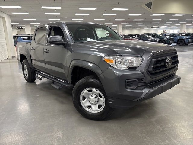 2023 Toyota Tacoma SR's photo