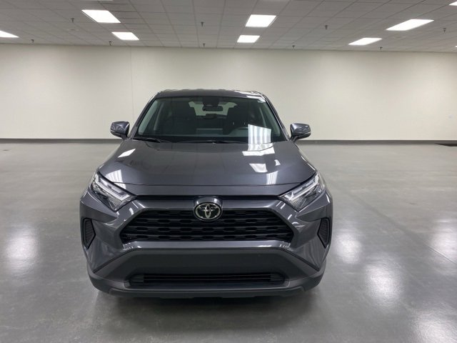 2023 Toyota RAV4 LE photo 2