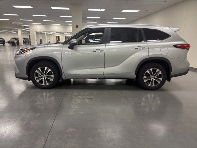 2024 Toyota Highlander XLE photo 4