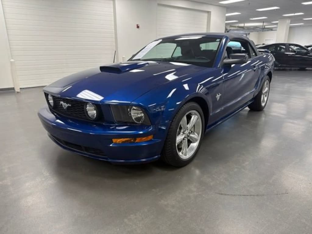 Used 2009 Ford Mustang GT Convertible