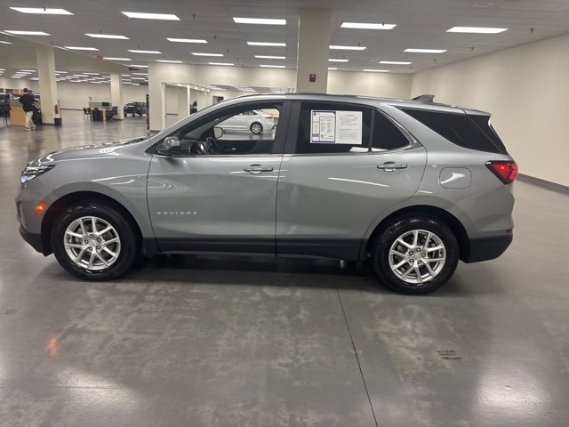 2023 Chevrolet Equinox LT photo 4