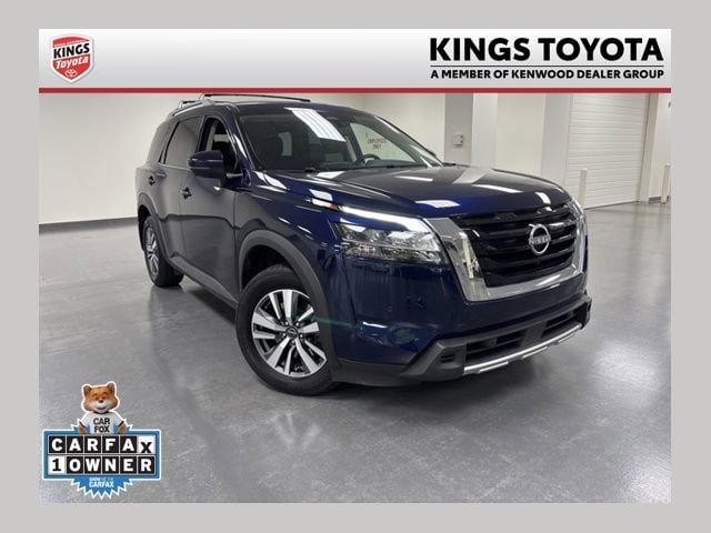 2023 Nissan Pathfinder SL 4WD's photo
