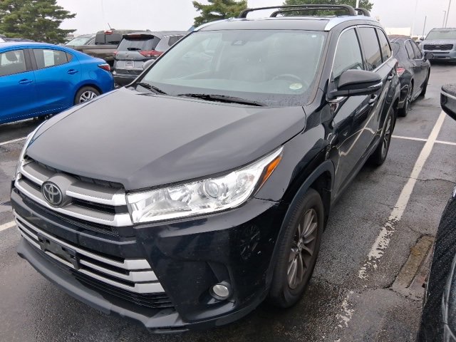 2019 Toyota Highlander XLE photo 3