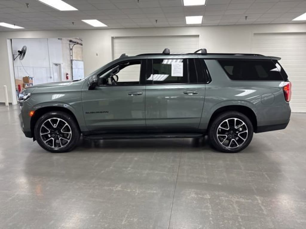Used 2023 Chevrolet Suburban RST SUV