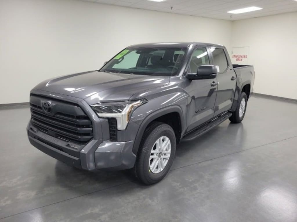New 2026 Toyota Tundra SR5 SR5 CREWMAX 5.5