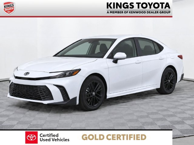 Used 2026 Toyota Camry SE Sedan
