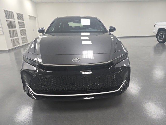 2023 Toyota Crown Limited photo 2