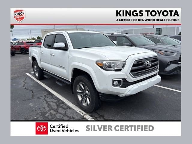 2017 Toyota Tacoma Limited Double Cab 4x4 V6 Auto Short Bed's photo
