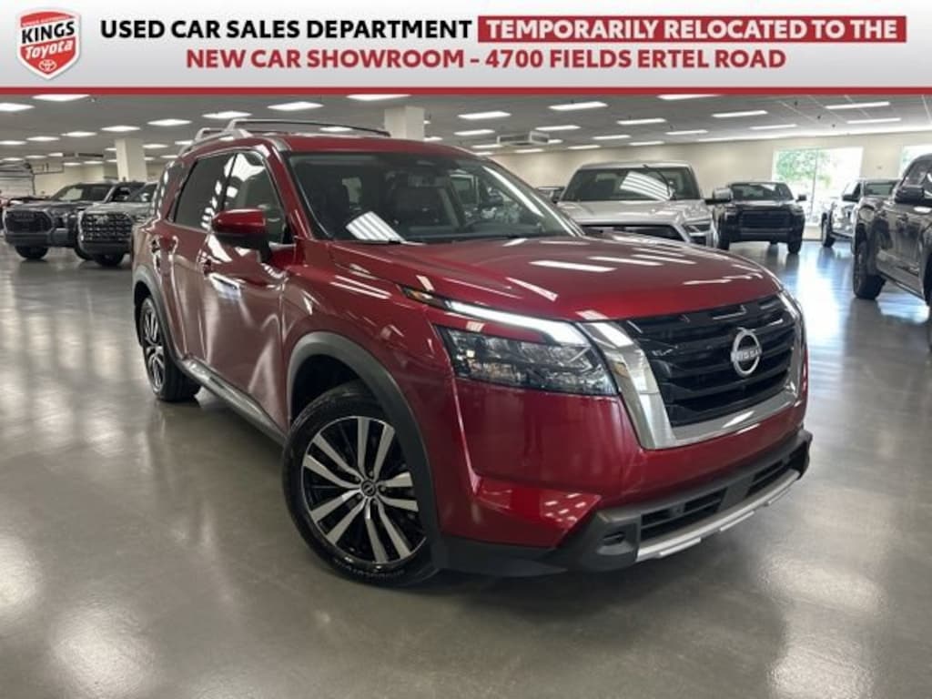 Used 2025 Nissan Pathfinder Platinum SUV
