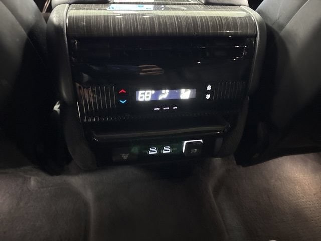2022 Jeep Wagoneer Series II - Photo 18