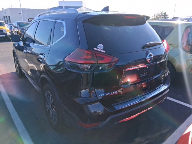 2018 Nissan Rogue SL photo 3