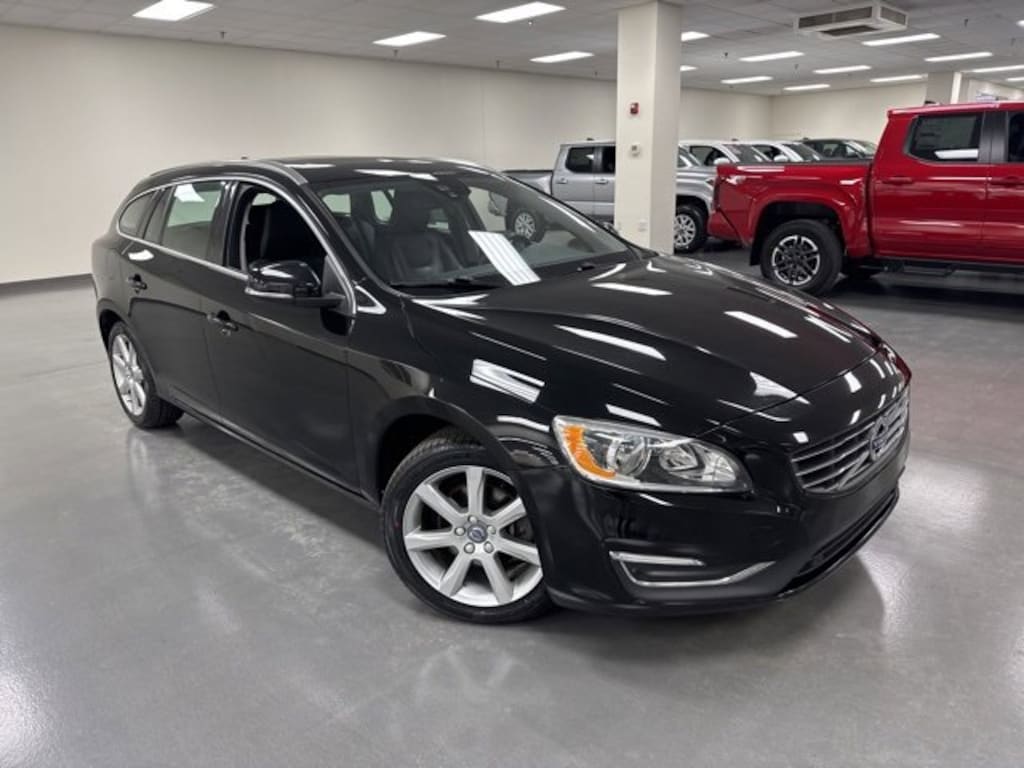 Used 2016 Volvo V60 T5 Drive-E Premier Wagon