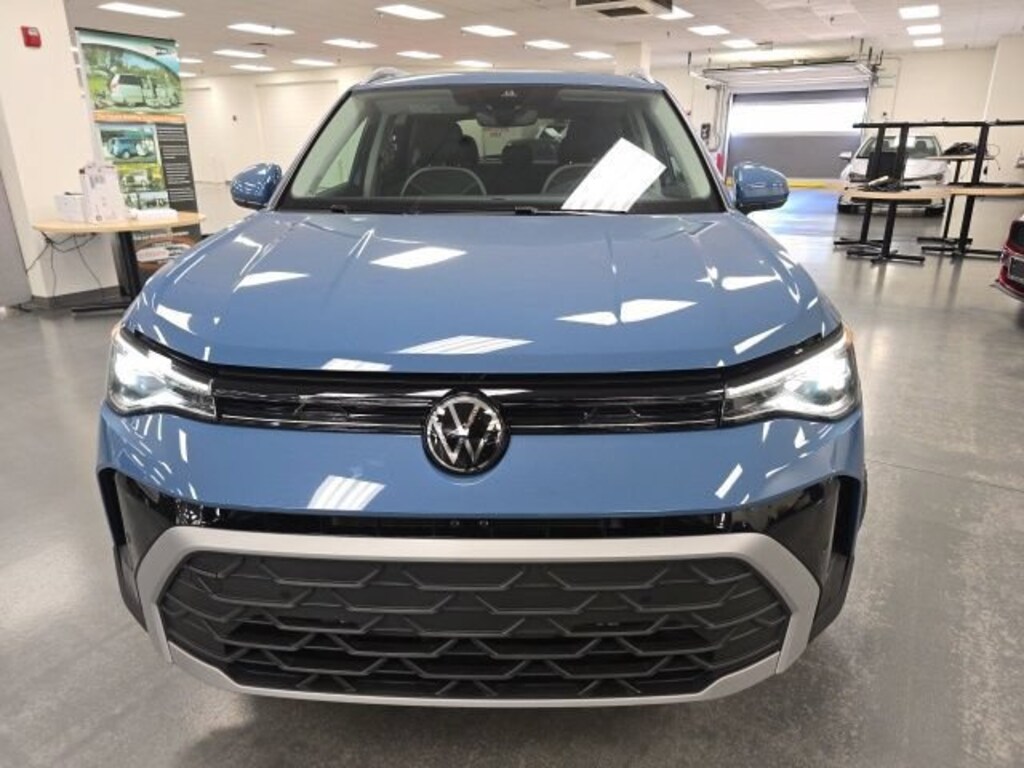 Used 2025 Volkswagen Taos 1.5T SE SUV