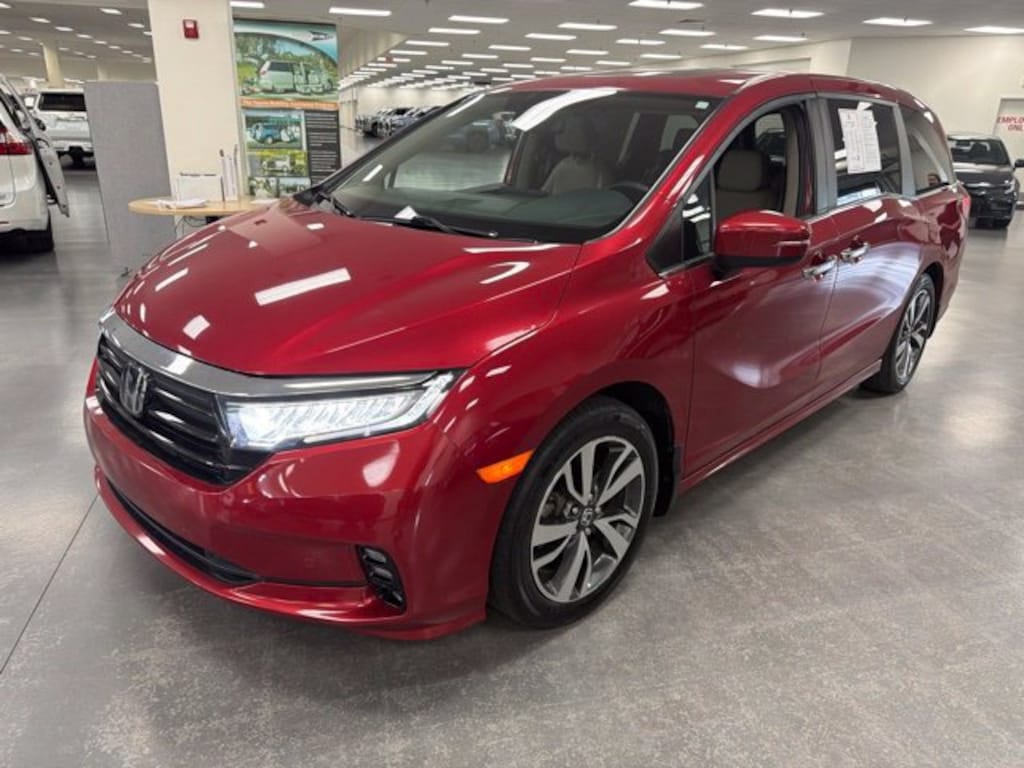 Used 2022 Honda Odyssey Touring Van
