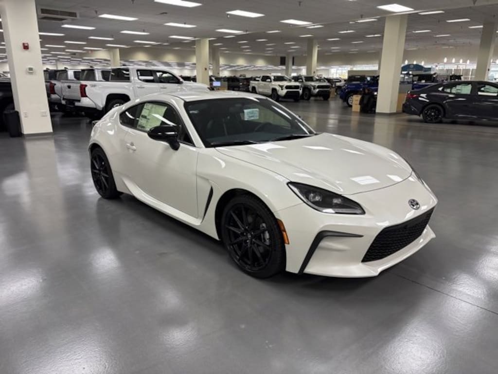 New 2025 Toyota GR86 Premium MT 2+2 COUPE 6 SPD M/T