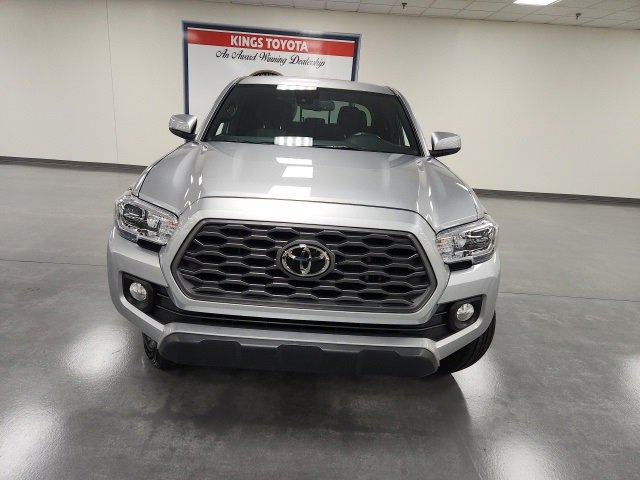 Certified 2022 Toyota Tacoma TRD Off Road with VIN 3TMCZ5AN2NM487622 for sale in Cincinnati, OH